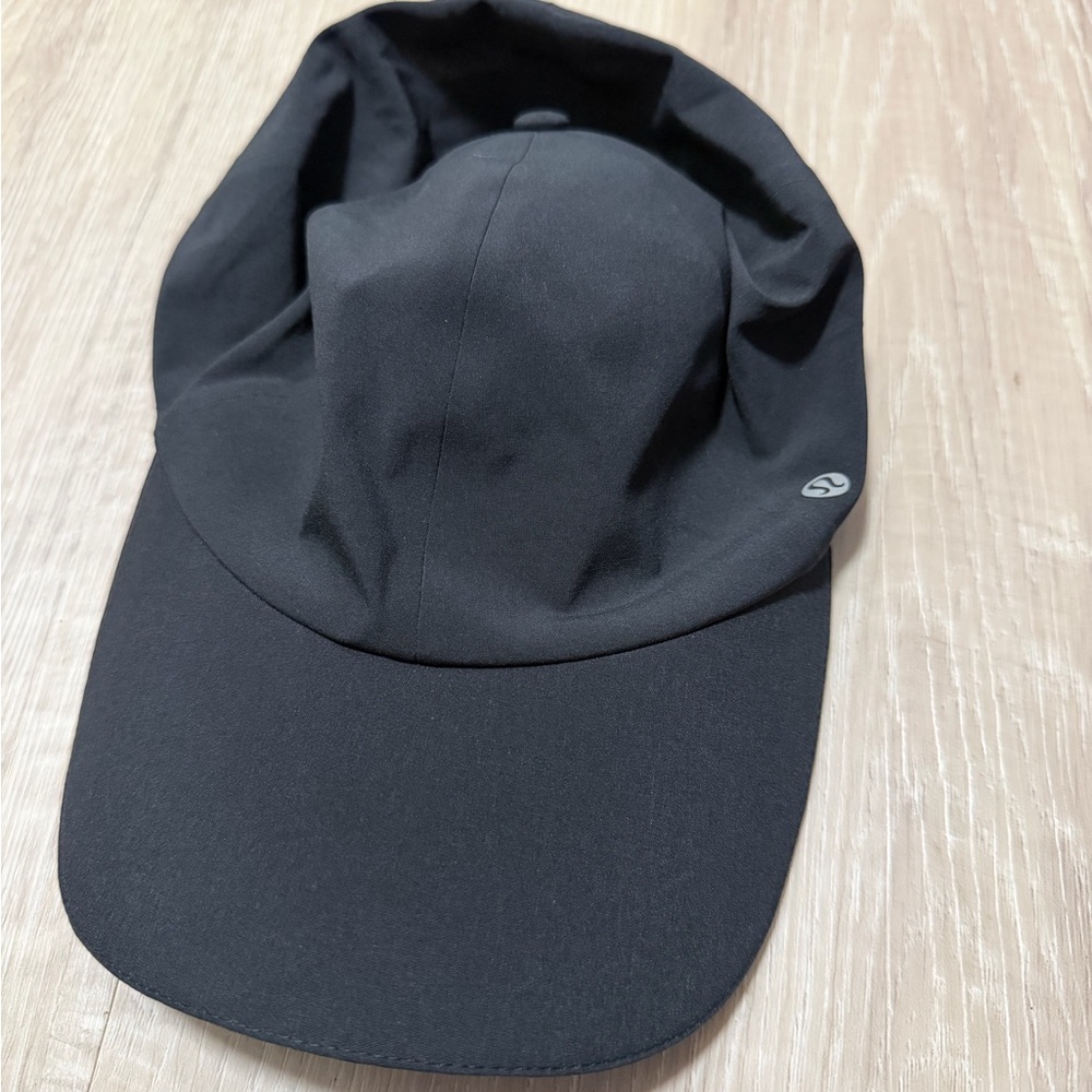 Lululemon women’s fast and free run hat